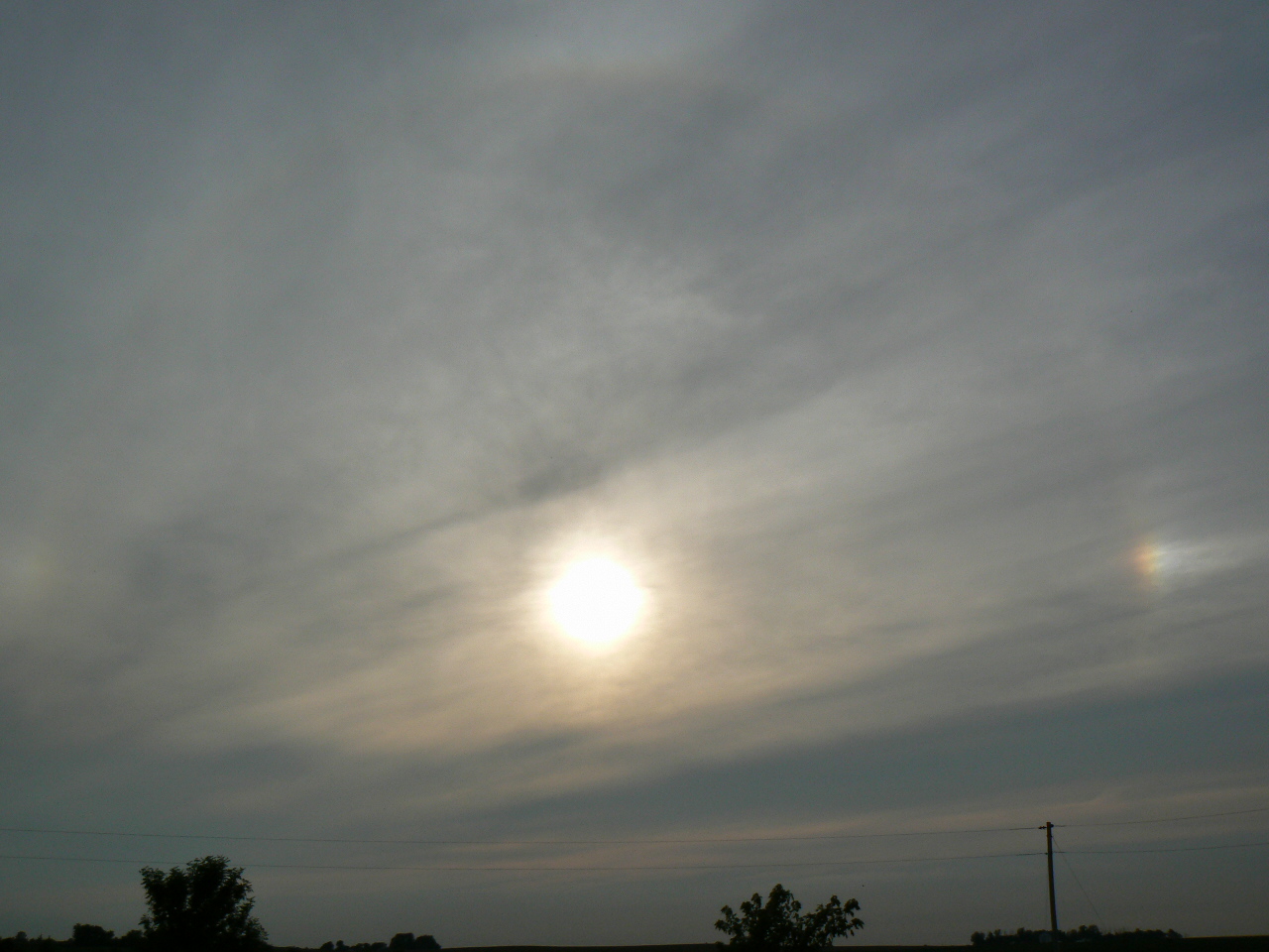 Aug 26, 2006 sun halo. Sundog on right.